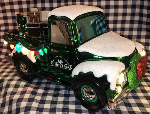 Green truck luminary box - green,